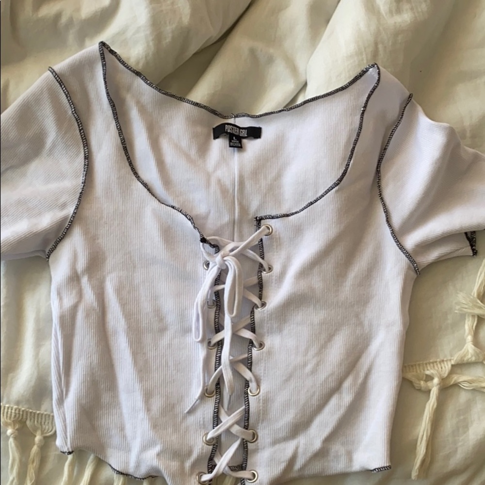 Poster girl ( dollz kill) tie up top